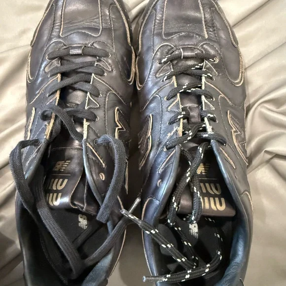MIU MIU AND NEW BALANCE BLACK VINTAGE DISTRESSED SNEAKERS SIZE 39 - Picture 1 of 10